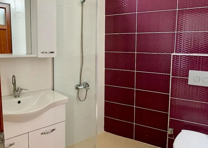 Ultra Luxury Private With Swimming Pool