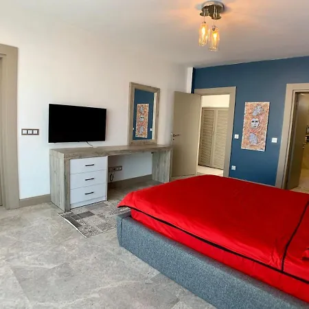 Ultra Luxury Private With Swimming Pool Motel